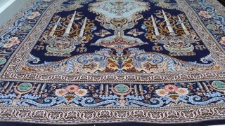 Красивый персидский ковер