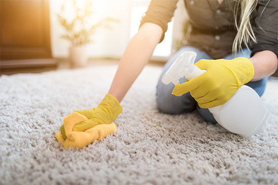 как очистить ковровую дорожку дома