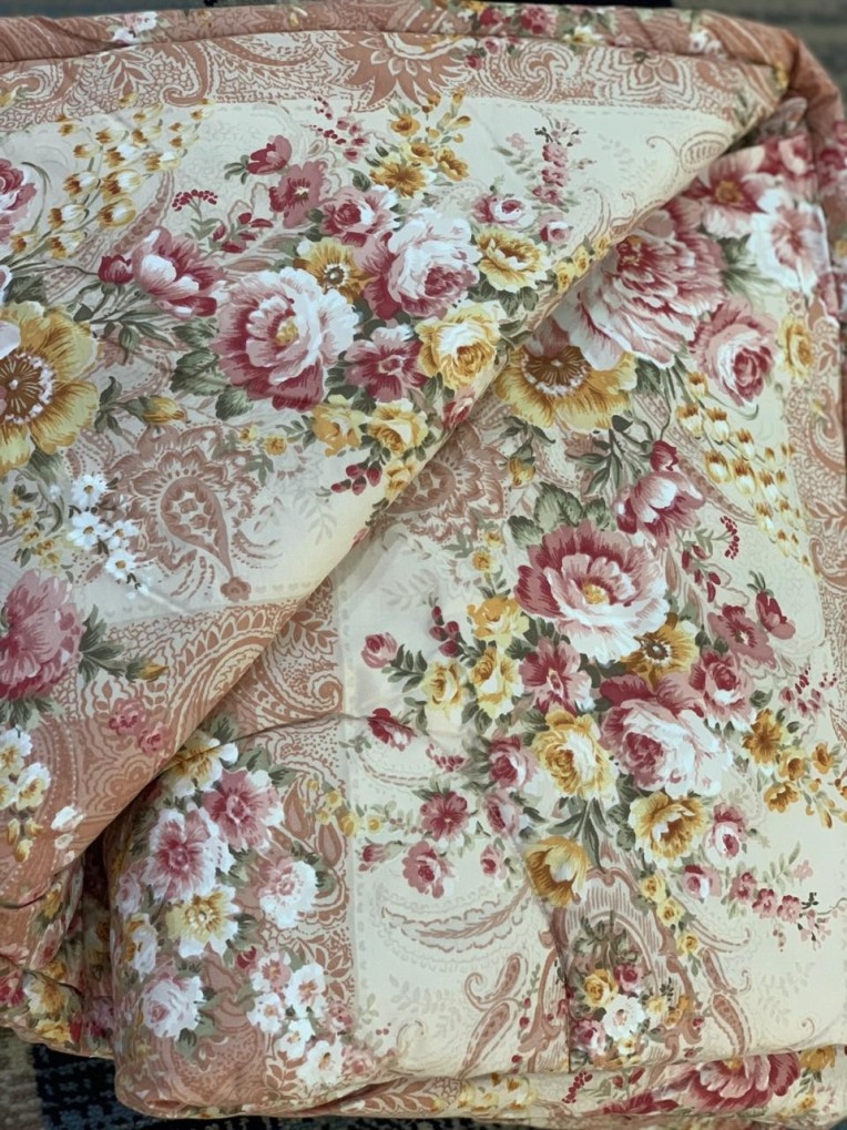 Одеяло стеганное овечье (цвет мультикалор) лето по лучшей цене в Казахстане