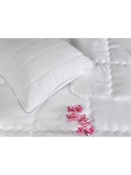 Подушка микрогелевая Palace