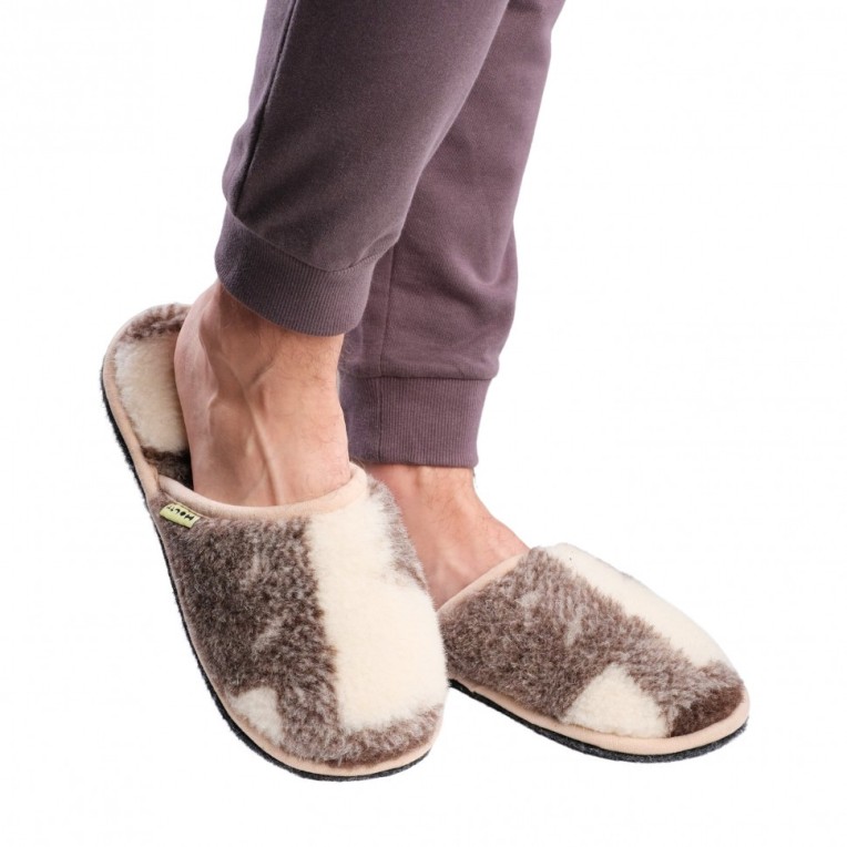 Шлепанцы "Гармония" (цвет коричневый).